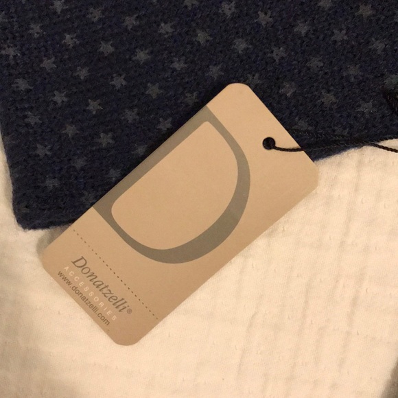 NWT Navy Blue and Grey Star Knit Scarf - Picture 3 of 4